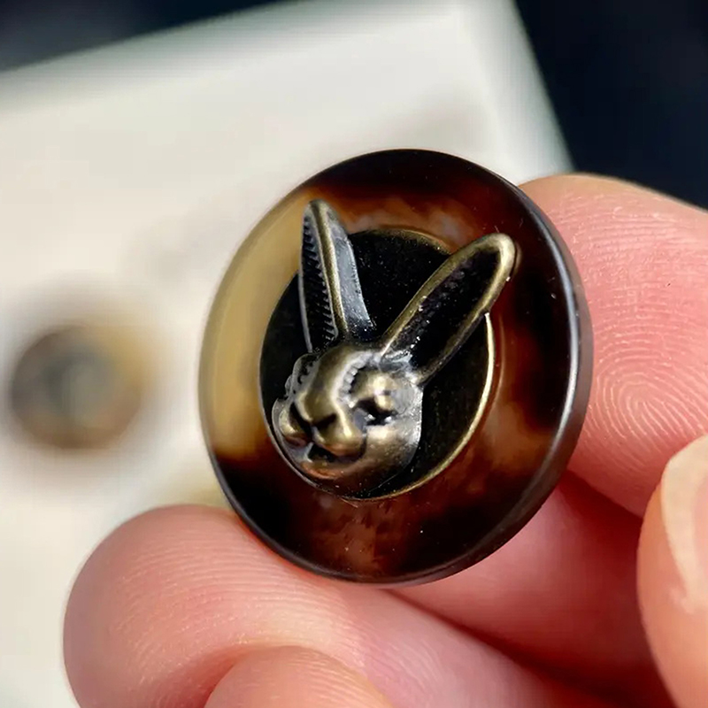 กระดุมตกแต่งรูปหัวกระต่ายทองแด - Vintage Sewing Textile บทวิจารณ์และราคา